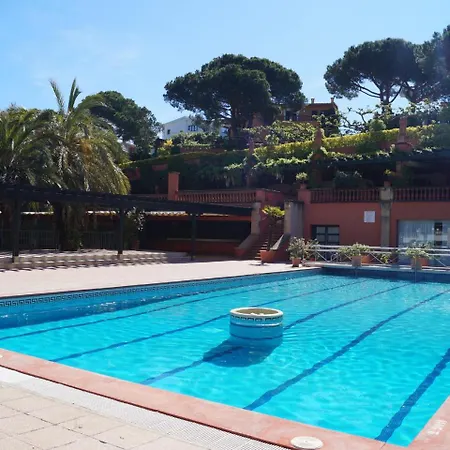 Fischet Villa *