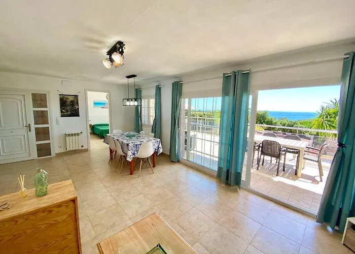 Fischet Льорет-де-Мар